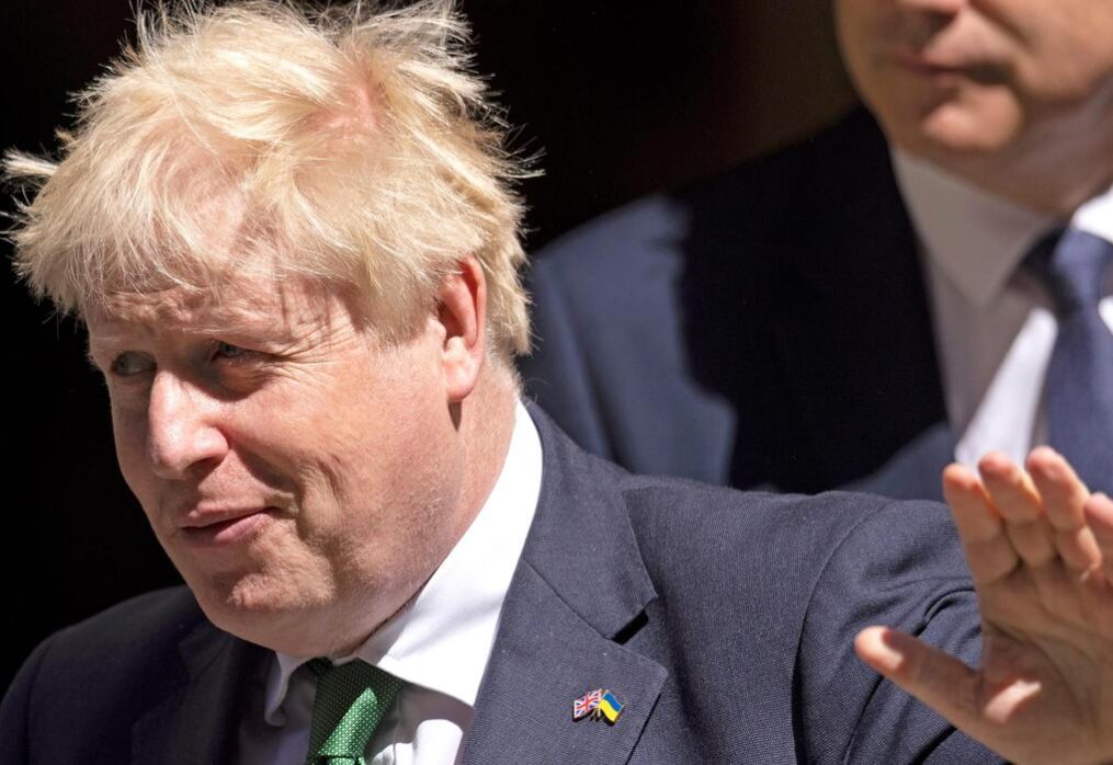 Captain Boris will go down with his ship of make-believe