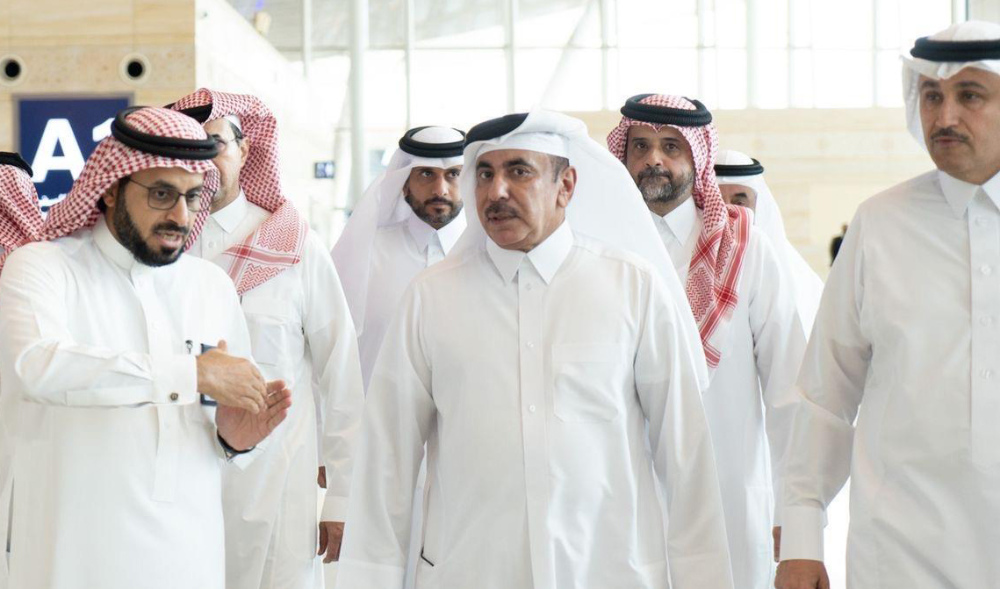Qatari transport minister praises modern services at Jeddah airport