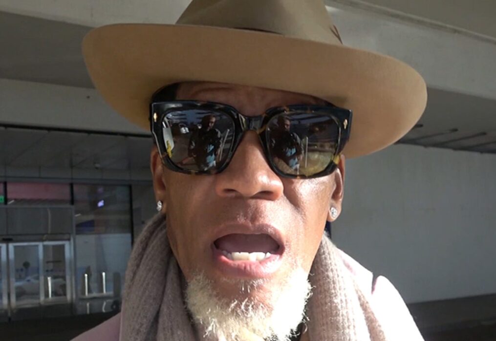 D.L. Hughley Says Kanye Would Be In Conservatorship If He Was A Woman